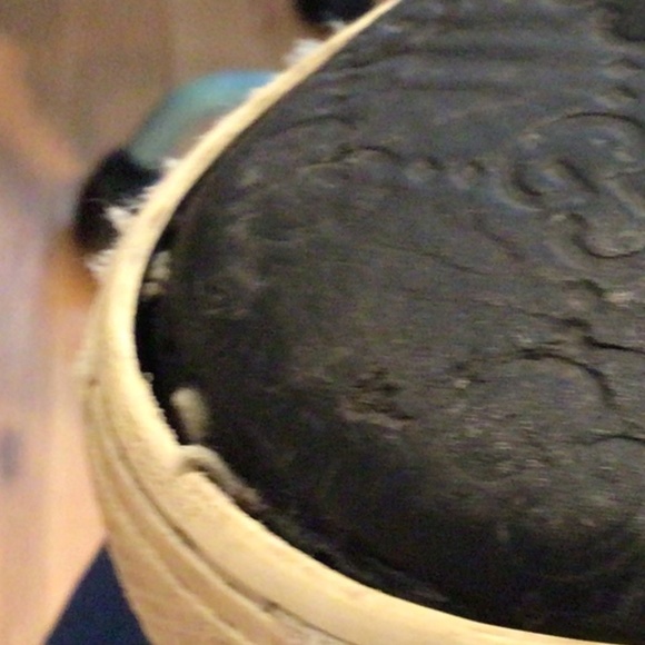 Gucci men’s slip ons main image 4